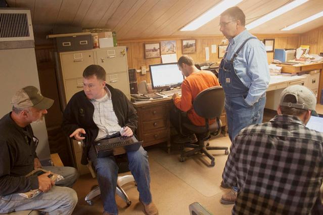 Jeff McGee buys a Climate Corporation subscription to monitor his fields in Brandenburg, Kentucky. Image: Lyndsey Gilpin/TechRepublic