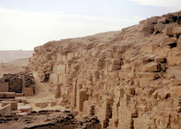 FLI Neferefre Unfinished  Pyramid