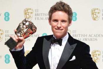 Eddie Redmayne With His 2015 BAFTA For Leading Actor