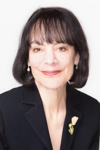 Stanford psychology Professor Carol Dweck finds that the right kind and amount of praise motivate children to persevere, but the wrong kind or amount of praise can backfire. Photo credit: Mark Estes