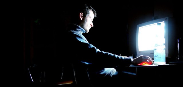 FLI Man-using-computer